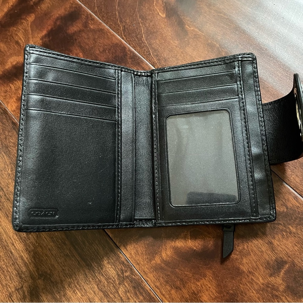 Coach “Vintage” black leather wallet - Picture 3 of 7